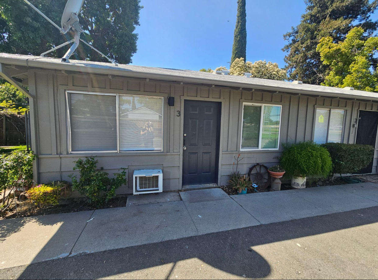 Studio Available for Rent!!!